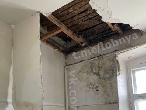 В доме на Текстильной улице восстановлен обрушившийся потолок новости Лобни 